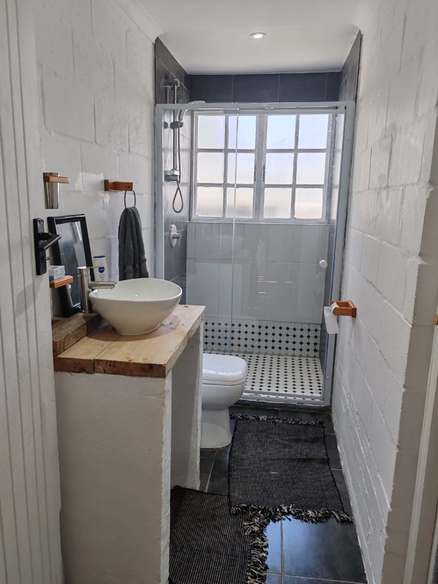 4 Bedroom Property for Sale in Kleinmond Western Cape